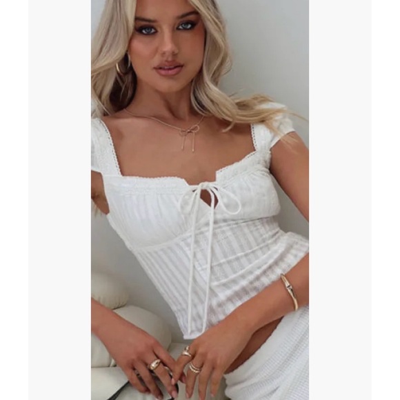 Princess Polly Tops - Princess Polly Gilbert Top